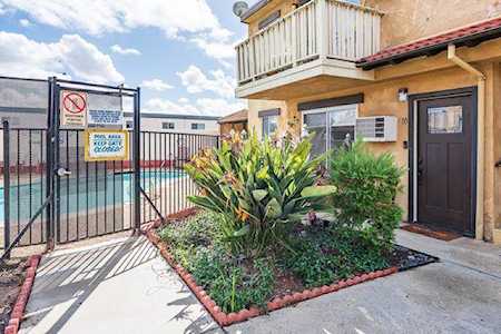 565 Moss Street #10 Chula Vista, CA 91911
