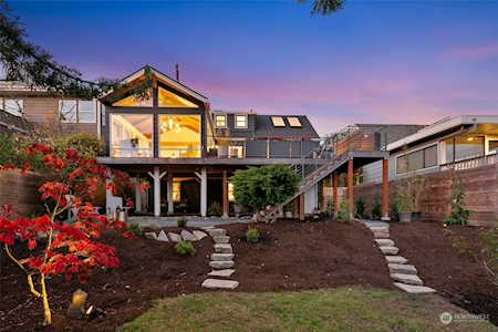 3235 NW 56th St Seattle, WA 98107