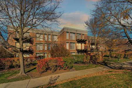 362 Kelburn Rd #123 Deerfield, IL 60015