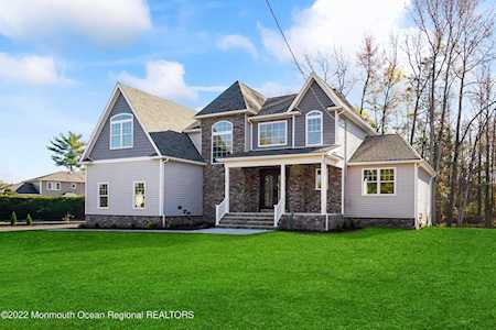 111 Gordons Corner Rd Manalapan, NJ 07726