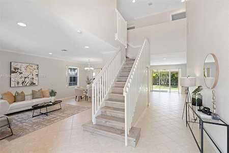 923 Lavender Cir Weston, FL 33327