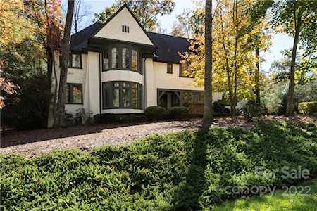 18 Chauncey Circle Asheville, NC 28803