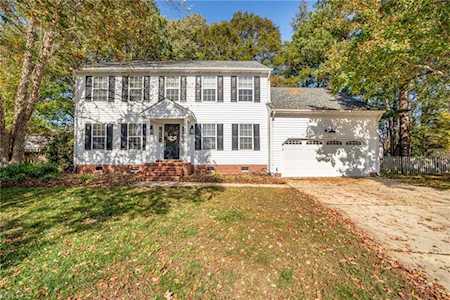 800 Dolph Circle Chesapeake, VA 23322