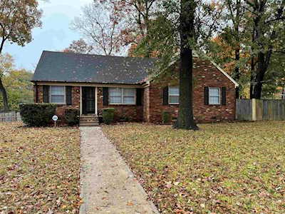 3132 Earnett St Memphis, TN 38128