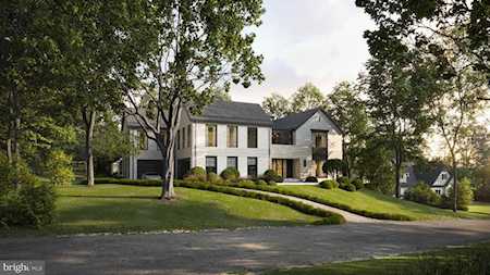 7012 Holyrood Drive Mclean, VA 22101