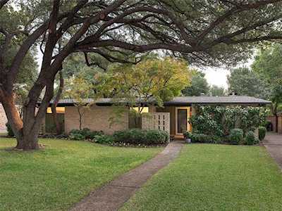 10226 Vinemont Street Dallas, TX 75218