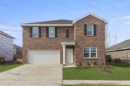 4 E Winship Drive Edgecliff Village, TX 76134