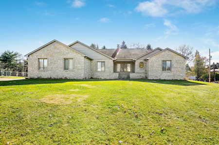 8221 Candlewood Way Reynoldsburg, OH 43068