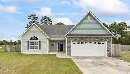 301 Moray Court Hubert, NC 28539