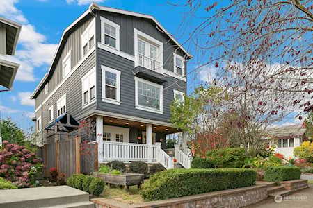 7359 Dibble Ave NW Seattle, WA 98117