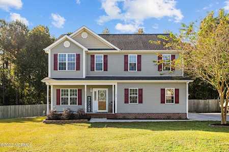 202 Bell Ridge Lane Hubert, NC 28539