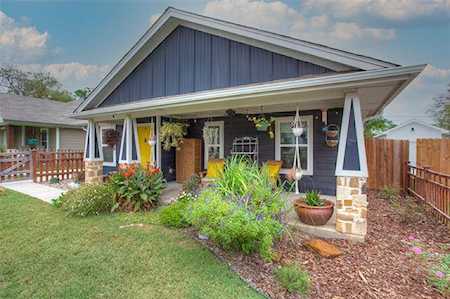 923 E Tucker Street Fort Worth, TX 76104