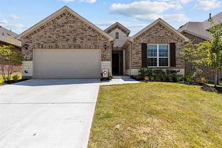 2724 Gillingham Lane Mckinney, TX 75071