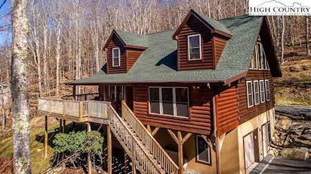 121 Lower Snowbird Trl Beech Mountain, NC 28604