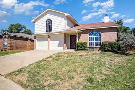 8653 Fountainview Terrace Fort Worth, TX 76053
