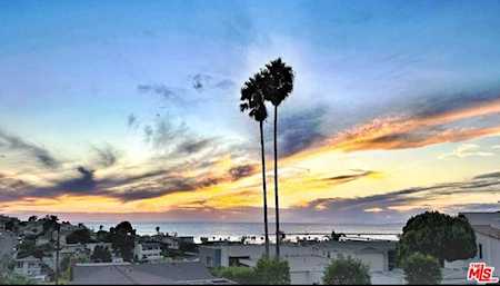 8208 Delgany Ave Playa Del Rey, CA 90293