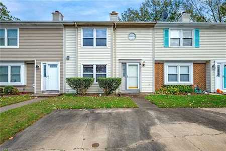 3977 Kiwanis Loop Virginia Beach, VA 23456
