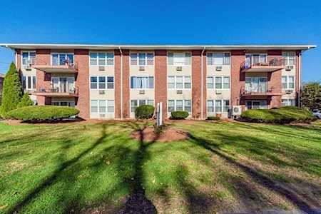 977 Westford St #7 Lowell, MA 01851