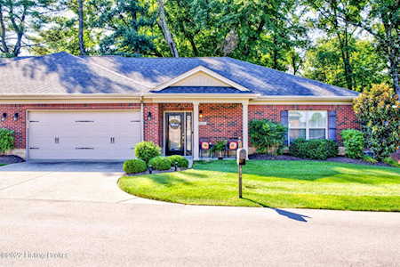 6434 Clover Trace Cir Louisville, KY 40216