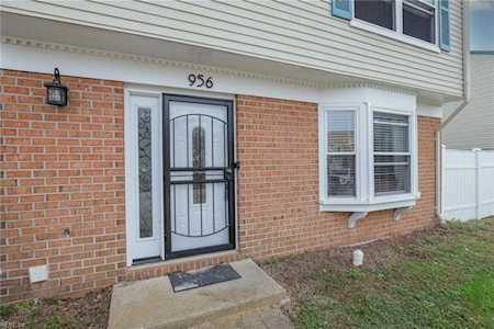 956 Smoke Tree Ln Virginia Beach, VA 23452