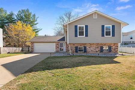 1727 Deergrass Dr St Charles, MO 63303