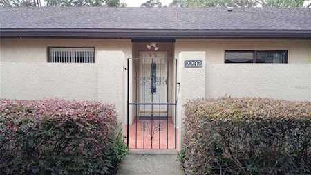 2202 Sawgrass Ct Winter Haven, FL 33884