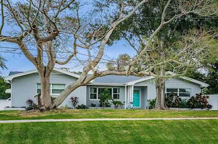1911 N Highland Ave Clearwater, FL 33755