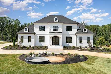 7613 Pemberley Drive Oak Ridge, NC 27310