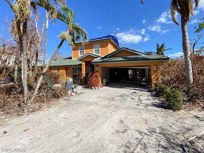 780 Beach Rd Sanibel, FL 33957