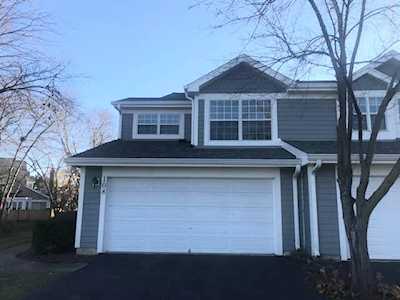 108 Sarahs Grove Ln Schaumburg, IL 60193