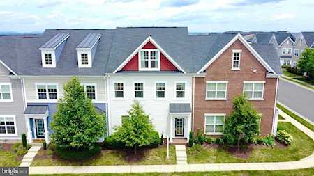 42381 Rosalind St Ashburn, VA 20148