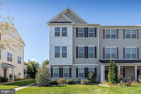31 Mountie Ln Chesterfield, NJ 08515
