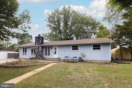 17 Pine Hill St Jackson, NJ 08527