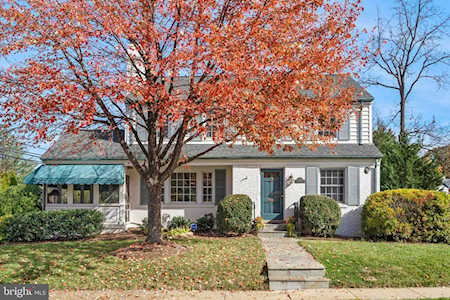 3323 George Mason Dr N Arlington, VA 22207