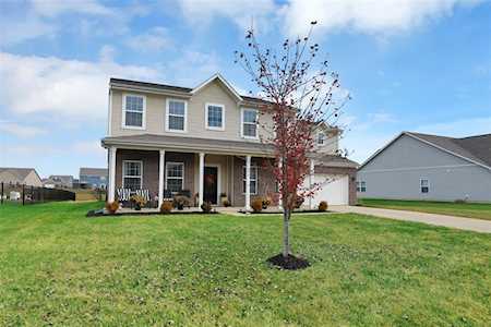 245 Blue Lace Dr Whiteland, IN 46184