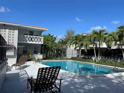 35 Edgewater Dr #103 Coral Gables, FL 33133