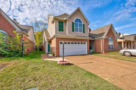 1167 Brady Hollow Ln Memphis, TN 38016
