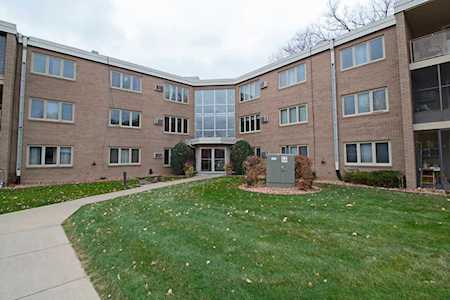 4370 Brookside Court #219 Edina, MN 55436