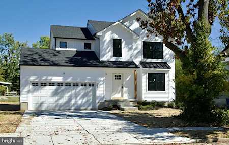 102 Valleybrook Rd E Cherry Hill, NJ 08034