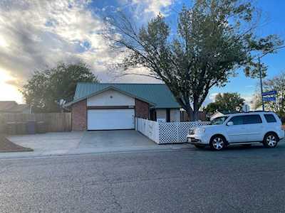 3300 Nut Plains Drive Sacramento, CA 95827