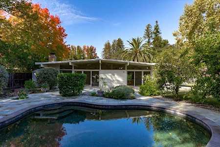 2108 Hamlet Place Carmichael, CA 95608