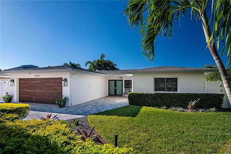 10132 Yacht Club Dr Treasure Island, FL 33706
