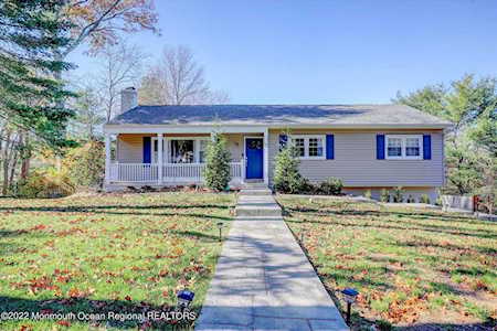 2 High St Morganville, NJ 07751