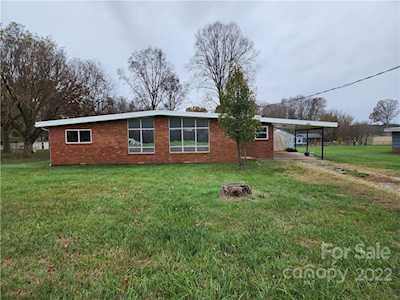 2635 Chipley Ford Rd Statesville, NC 28625