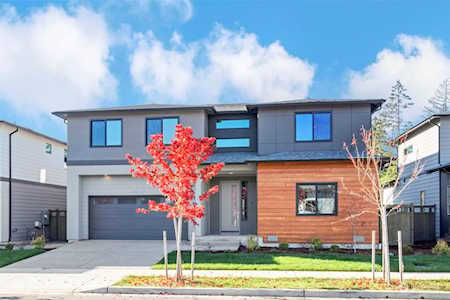 33407 Holly Ave SE Black Diamond, WA 98010