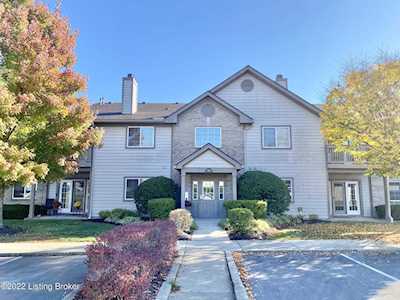 1301 Taxus Top Ln #201 Louisville, KY 40243