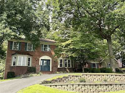 290 Herworth Dr Chesterfield, MO 63005