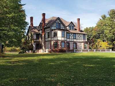 495 George Hill Rd Lancaster, MA 01523