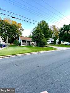 7601 Fisher Dr Falls Church, VA 22043