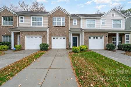 4559 Craigmoss Ln Charlotte, NC 28278